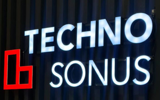 Оформление входной группы для компании Техно сонус (TECHNO SONUS)